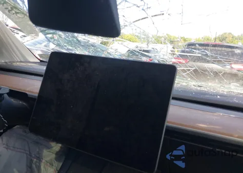 2022 Tesla Model Y Long Range Dual Motor All-Wheel Drive из США, поврежденный, VIN 7SAYGAEE9NF520055